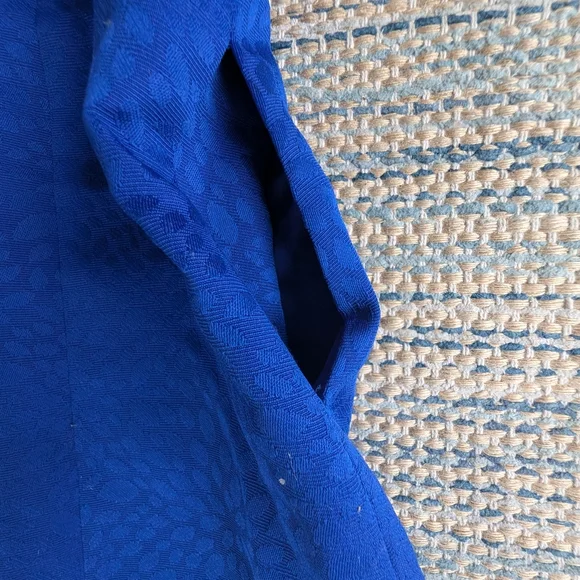 Tahari Arthur S. Levine Sleeveless, Blue Sheath Dress, Gold Buckle Pockets - Picture 11 of 12